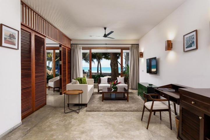 Lantern Boutique Hotel By Reveal